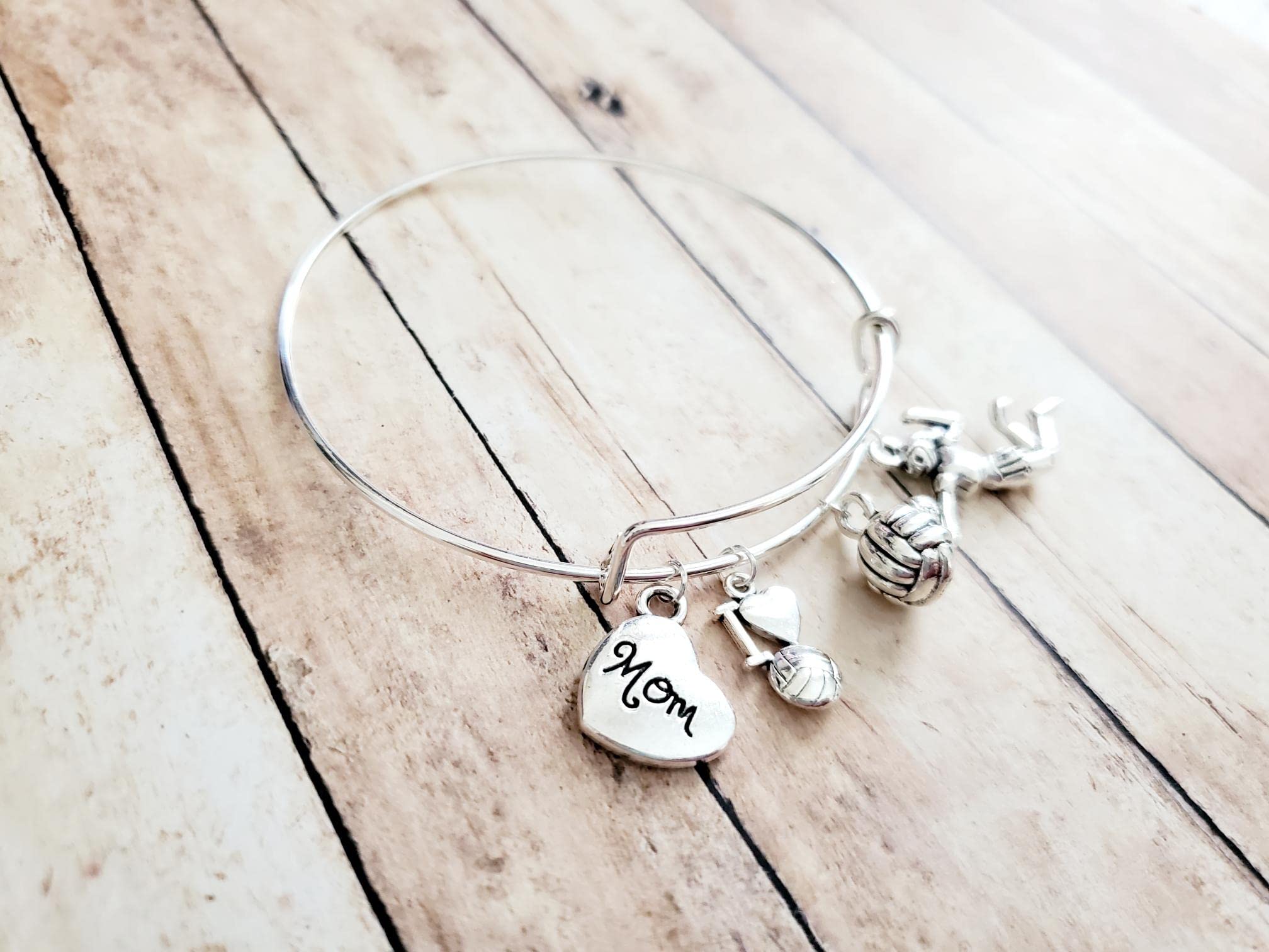 Volleyball Mom Bracelet | Team Mom Gift, Sports Mama Jewelry, Volleyball Heart Charm