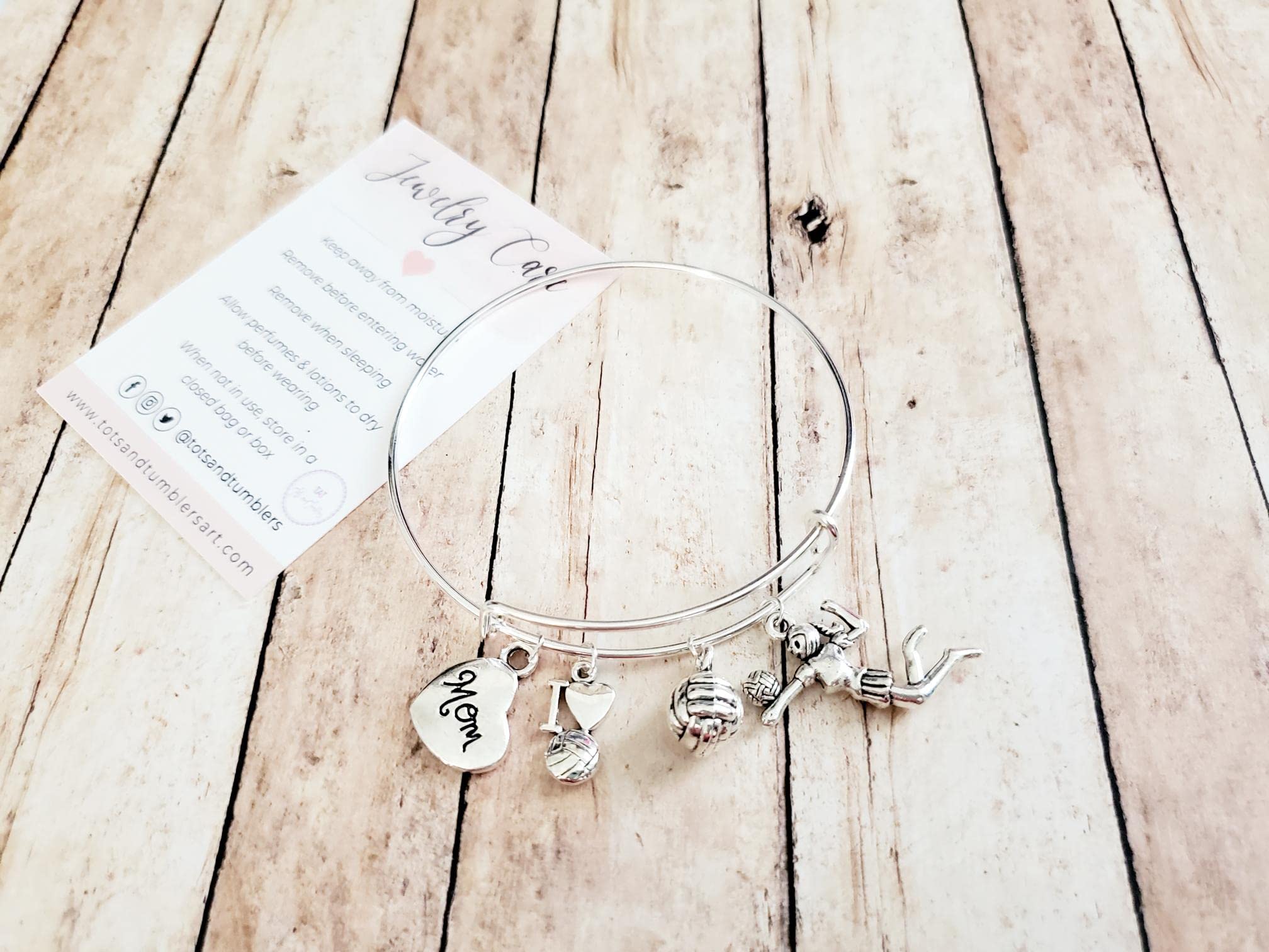 Volleyball Mom Bracelet | Team Mom Gift, Sports Mama Jewelry, Volleyball Heart Charm