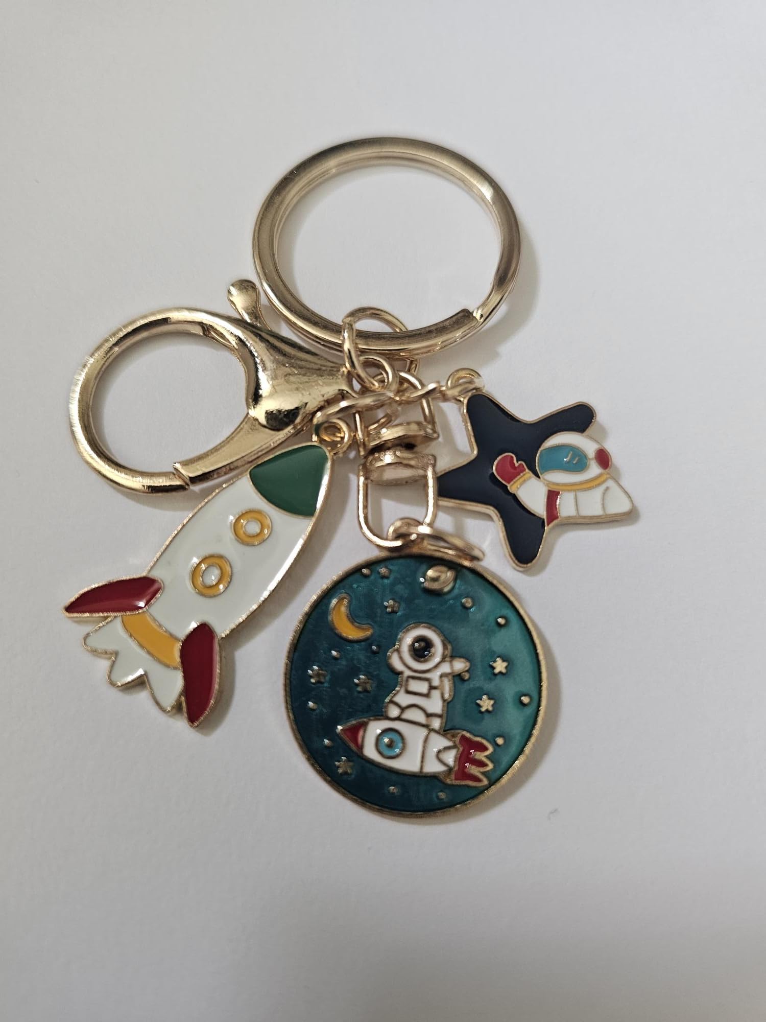 Space Rocket Astronaut Charm Keychain, Cute Galaxy Enamel Charms, Key Ring for Backpacks and Bags, Gift for Kids and Teens